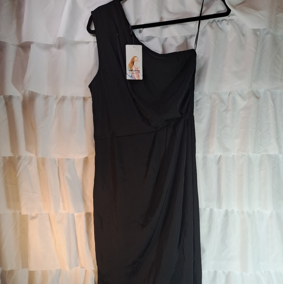 Pretty Garden Dresses & Skirts - Pretty Garden Dress Satin One Shoulder Black Draped Midi Size S